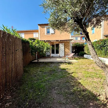 Bastidon Paisible Dans Residence Avec Piscine Frejus Exterior photo