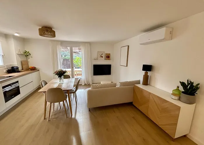 Bastidon Paisible Dans Residence Avec Piscine